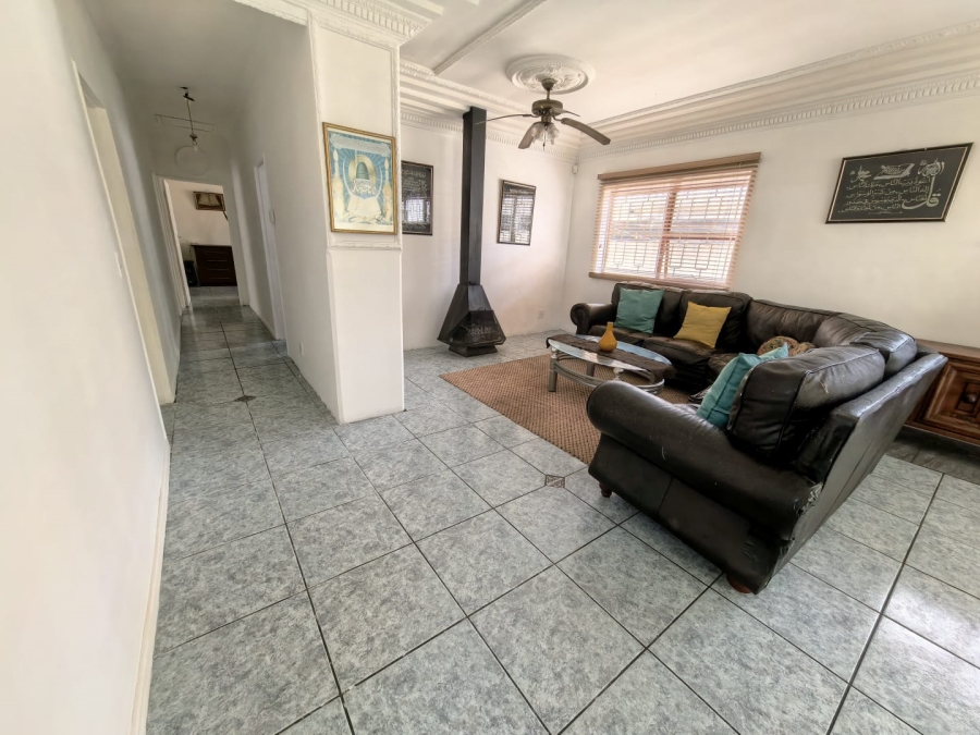 5 Bedroom Property for Sale in Crawford Western Cape